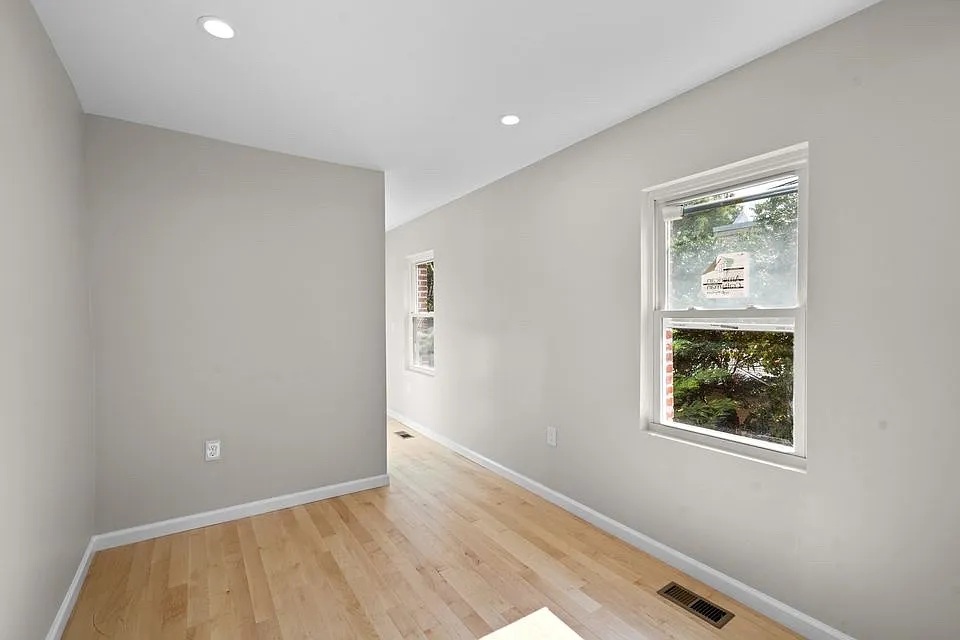 2 bed, 1140 sqft, $1,850 — Photo 3