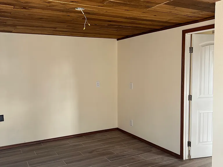2047 E Alder Cir — Photo 7