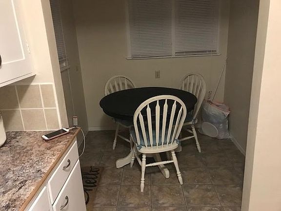 4th image of 713 E Liberty Ave
