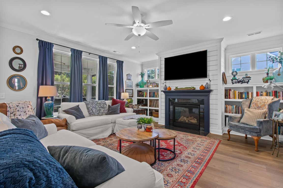 next background image