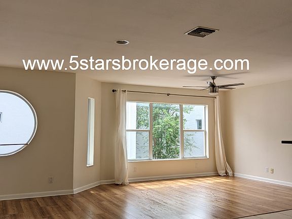 4th image of 55 16th St S #1