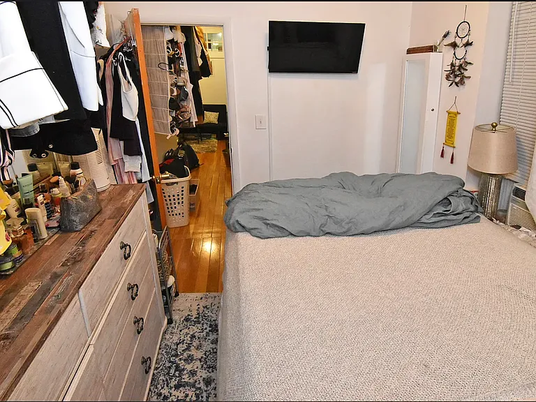 190 Orchard St #5B — Photo 8