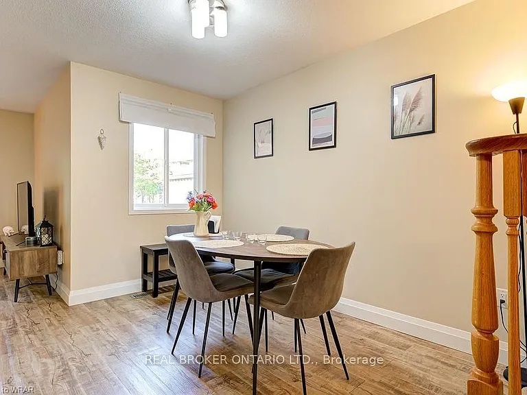 555 Mariner Dr — Photo 12