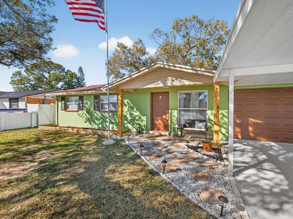 8411 Westridge Dr, Tampa, FL 33615