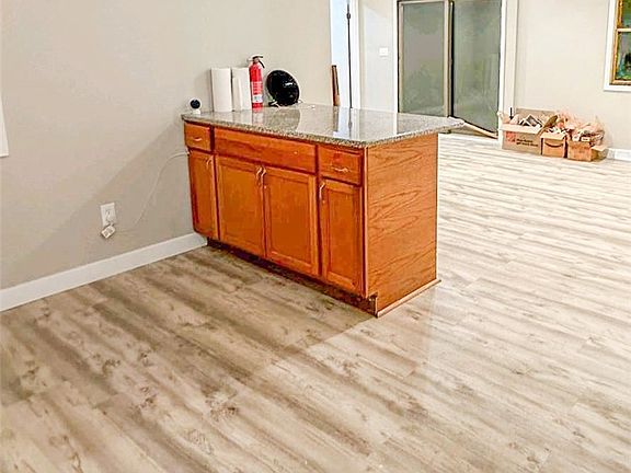 5th image of 13885 Beard Rd