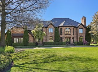 4 Piermont Dr, North Barrington, IL 60010