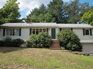 2 Colleen Cir, Burlington, MA 01803