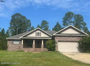 140 Deerwood Dr, Perkinston, MS 39573