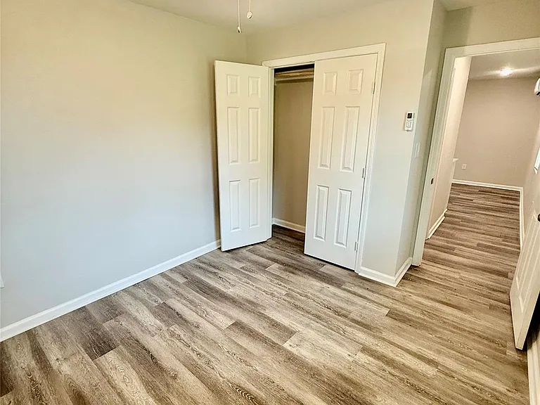 324 W Main Hwy — Photo 8