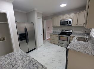 3 Holdsworth Ct, Greensboro, NC 27455