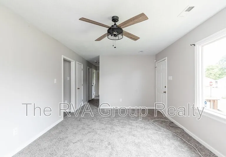 201 Evergreen Ave — Photo 8