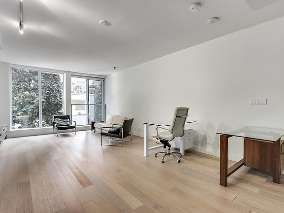 5th image of 1477 Pender St #206