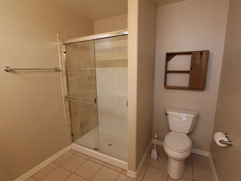 1897 W Camelot Dr — Photo 19