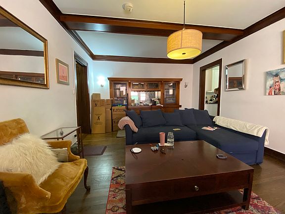 2nd image of 4442 N Magnolia Ave APT 1N