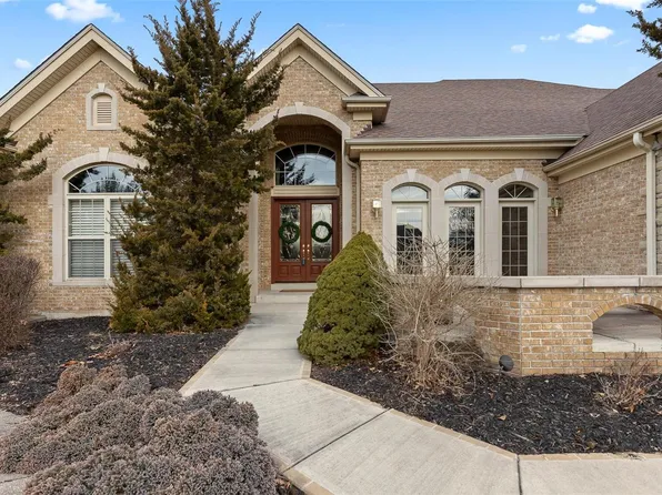 2521 Greenbriar Ridge Dr, Saint Louis, MO 63122
