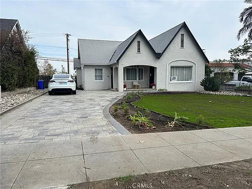 1054 N Euclid Ave Photo 1