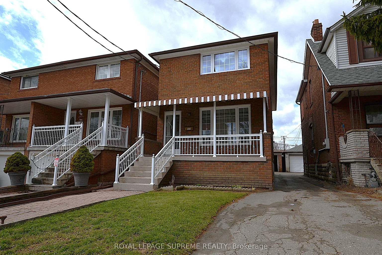 564 Christie St photo 1