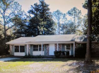 19 Oak St, Hinesville, GA 31313