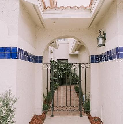 2nd image of 10406 La Mirage Ct #102