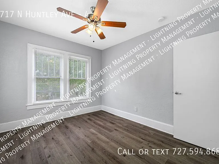 7717 N Huntley Ave #4 — Photo 16