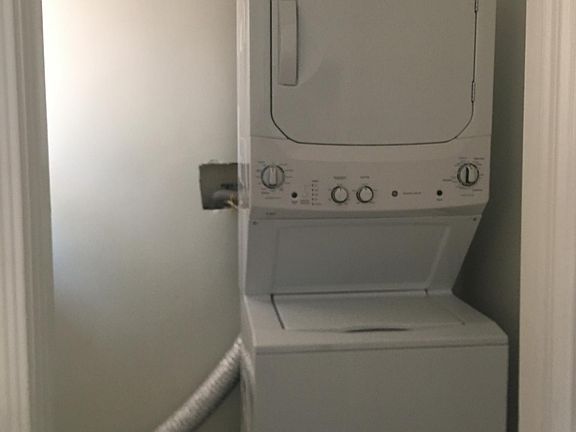 4th image of 11345 Cashmere St