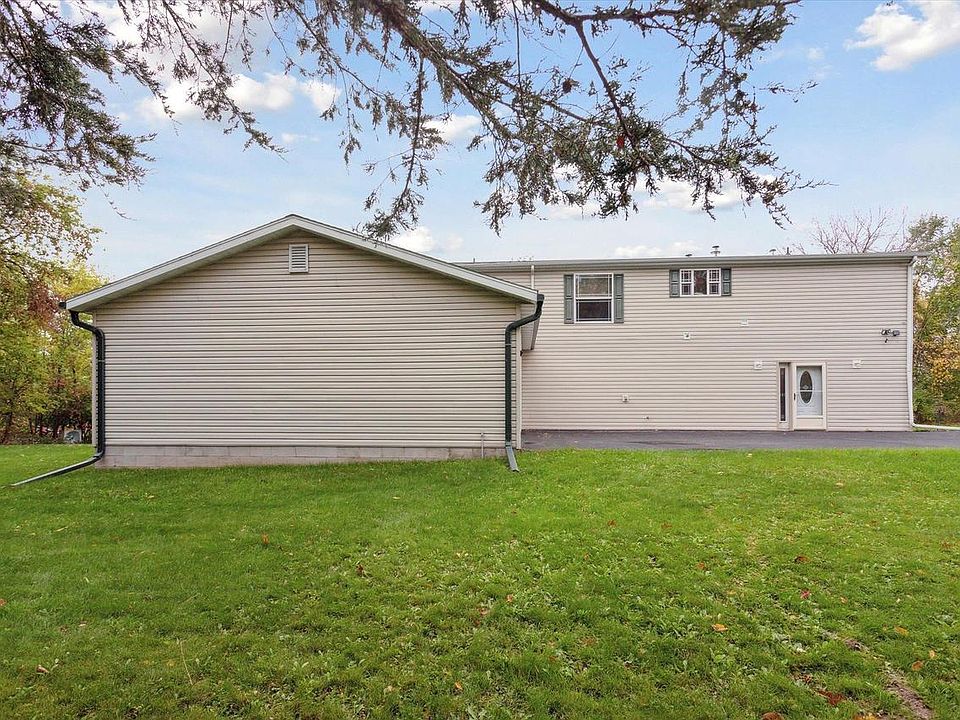 N3179 Puckaway Shores Road, Markesan, WI 53946 MLS 1965553 Zillow