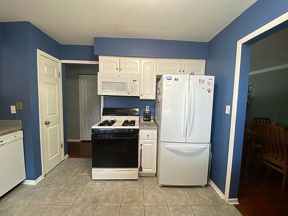 5th image of 1529 Carlton Ct