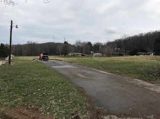 147 Morrow Dr, Shippingport, PA 15077