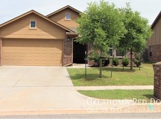 4407 Hawk Owl Dr, Norman, OK 73072