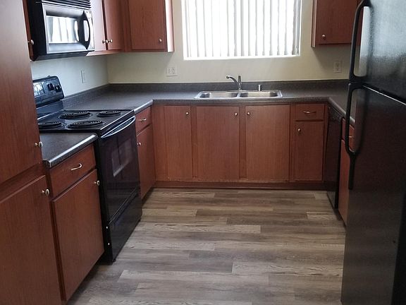 2nd image of 1941 S Pierpont Dr #2054
