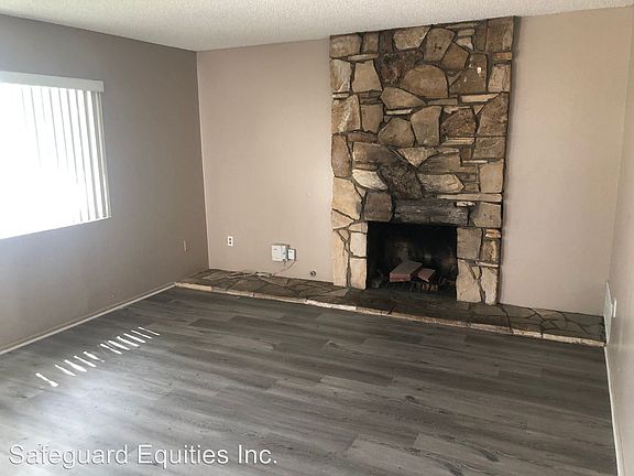 3rd image of 9629 Belmont St #1