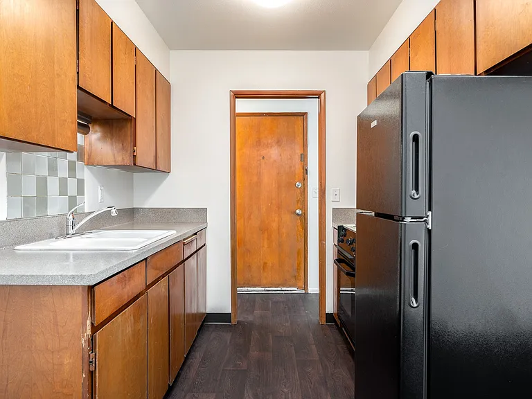 Crown East Apartments — Photo 9