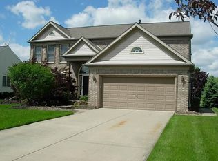561 Arrowhead Ln, Northfield, OH