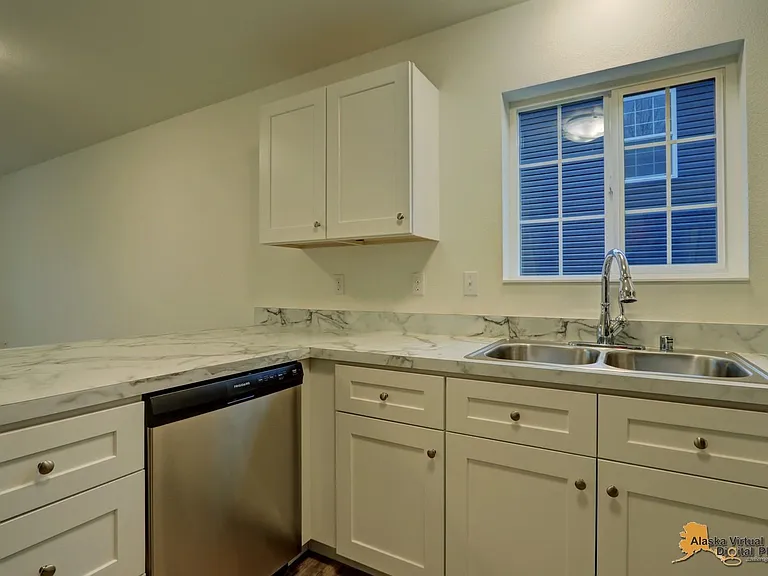 805 N Old Trunk Rd — Photo 7