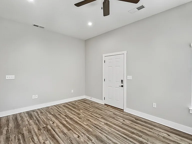 Villas at Capital Twenty — Photo 34