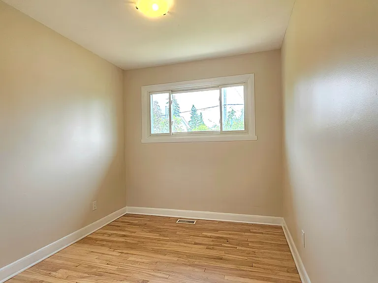 2368 Drury Ln #MAIN — Photo 14