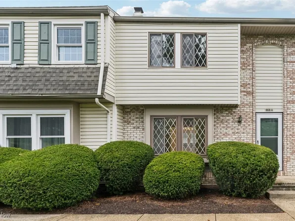 1808 Higby Dr #A, Stow, OH 44224