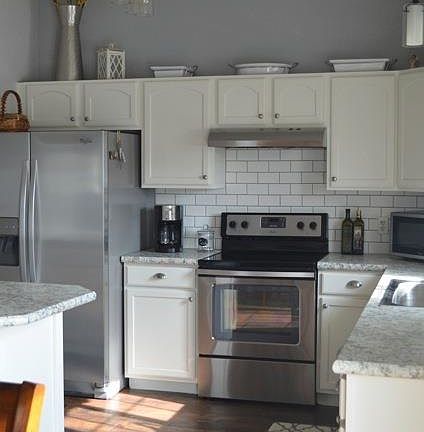 4th image of 2704 Stratford Ln