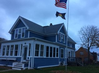 702-704 N Milwaukee St, Port Washington, WI 53074