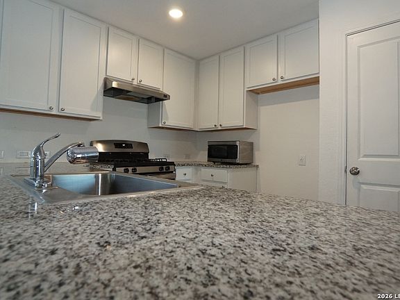 3rd image of 13815 Llama Place