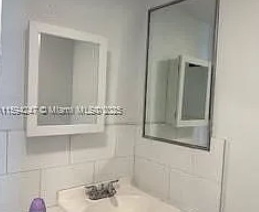 3rd image of 4183 E 10th Ave