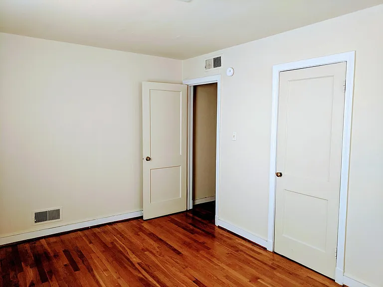 3532 Floyd Avenue — Photo 7