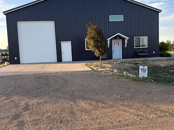 218 Deryn St, Pierre, SD 57501