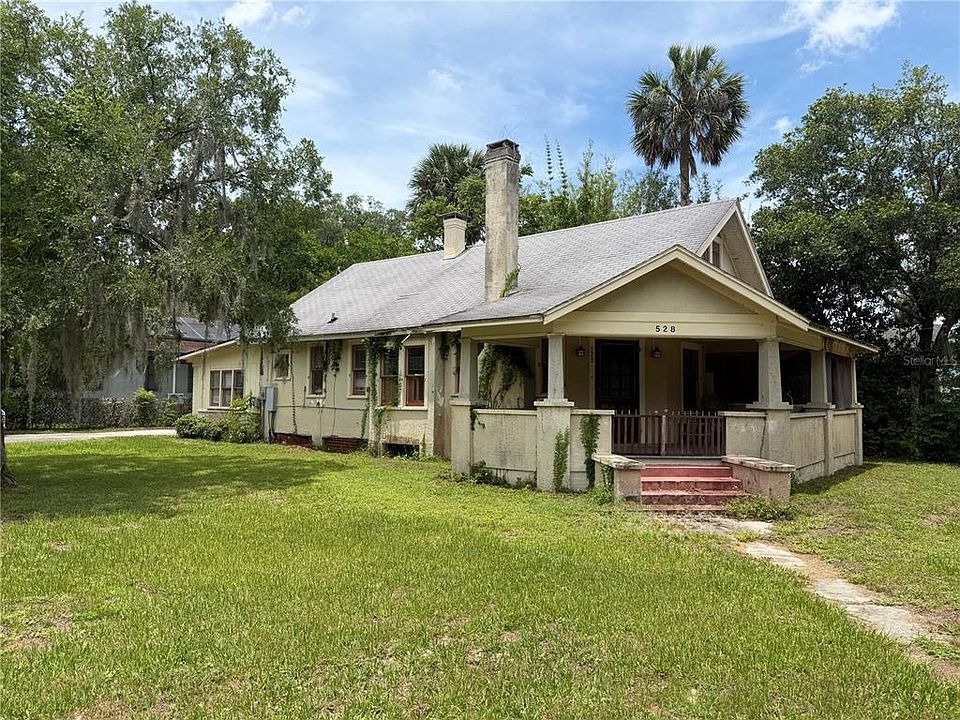 1st image of 528 N ADELLE AVENUE