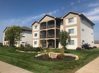 1695 N Jones Blvd APT 6, North Liberty, IA 52317
