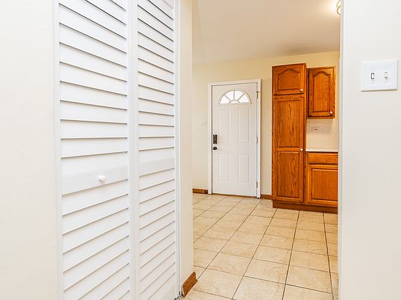 5th image of 12854 S Saginaw Ave