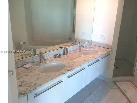 5th image of 500 Brickell Ave APT 1902