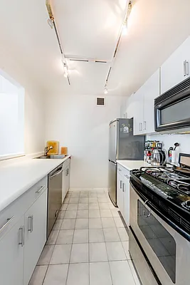 Rented by Compass | media 4