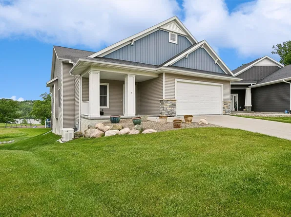2245 Tranquil Ct NW, Cedar Rapids, IA 52405