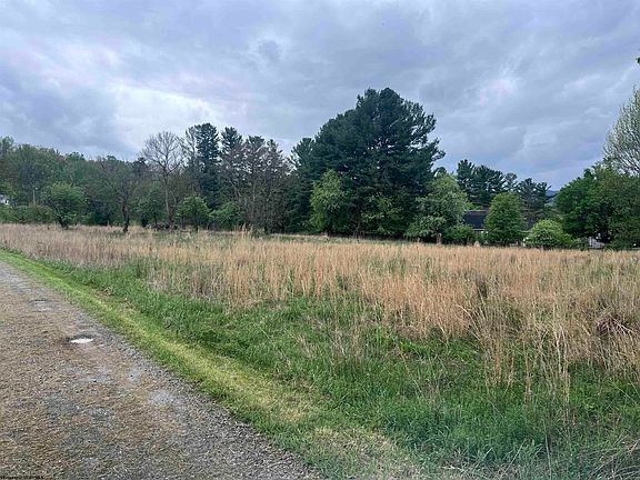 3rd image of Chenoweth Creek Rd